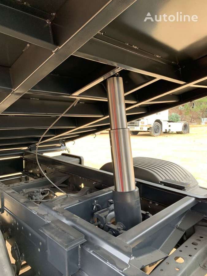 Camião isotérmico MERCEDES-BENZ Atego 816 - Photo 7
