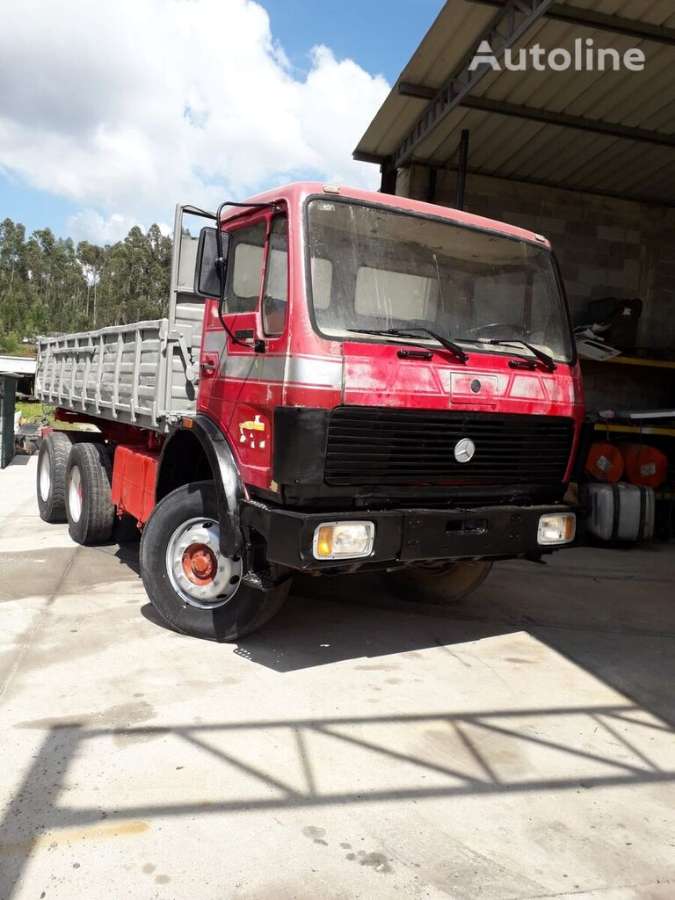 Camiao basculante MERCEDES-BENZ 2626