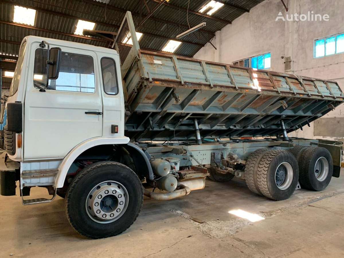 Camião basculante RENAULT G300 - Photo 2