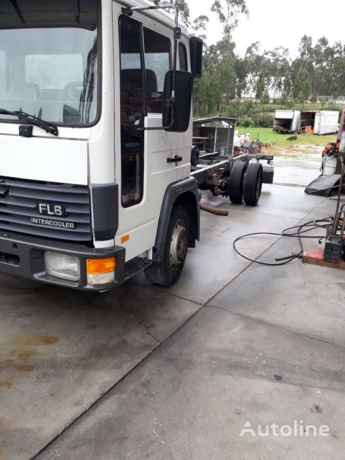 Camião chassi VOLVO FL6 10 - Photo 4